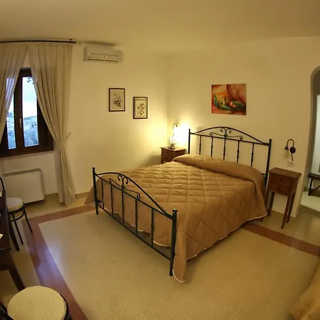 Selva Gravina فندق مبيت وإفطار غرافينا إن بوليا